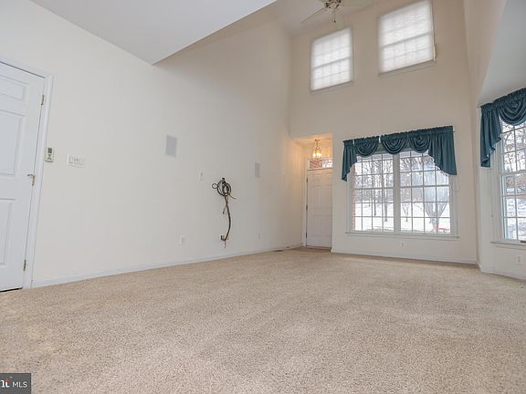 4th image of 201 Dallam Ave Unit 13