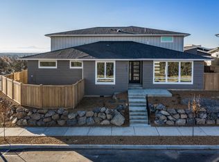 3781 SW 43rd St, Redmond, OR 97756