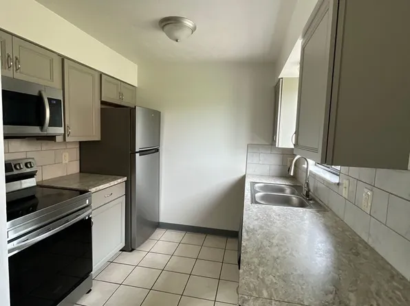 27 Carter Circle, 27 Carter Cir #4, Youngstown, OH 44512