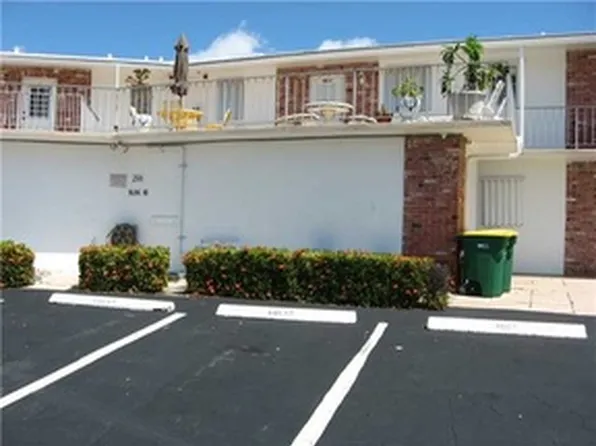 201 S Golf Blvd APT 1001, Pompano Beach, FL 33064