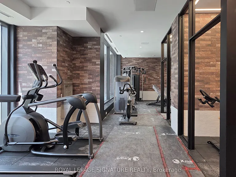 5 Lakeview Ave #203 — Photo 29