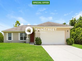 104 Zona Ave N, Lehigh Acres, FL 33971