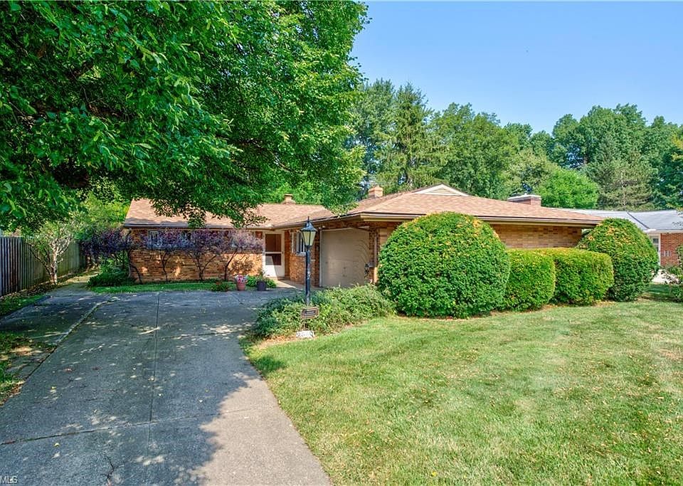 1st image of 2540 Brantwood Dr