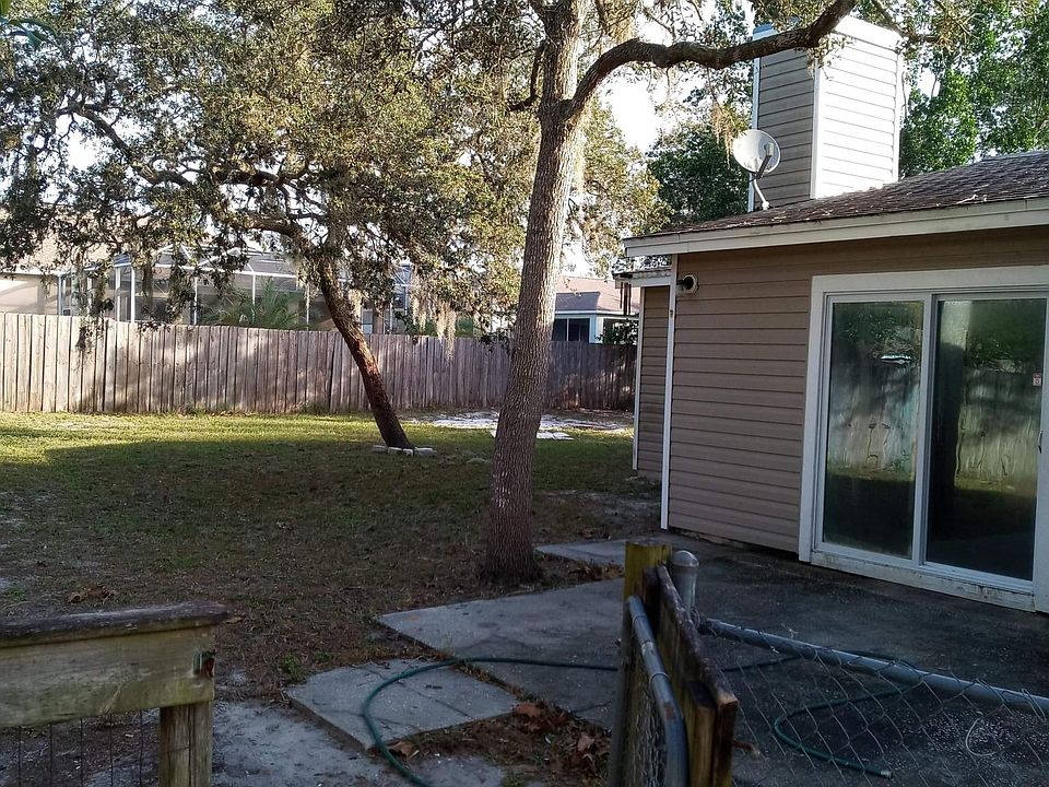 2nd image of 13423 White Plains St