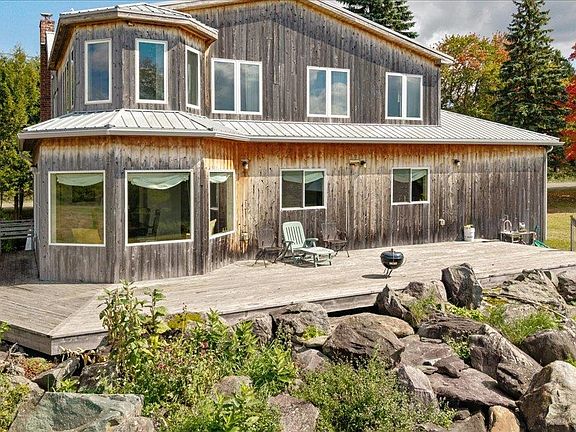2nd image of 884 Nichols Road