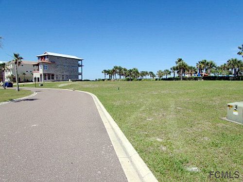 1st image of 332 Ocean Crest Dr