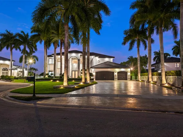 3947 SW 190th Ave, Miramar, FL 33029