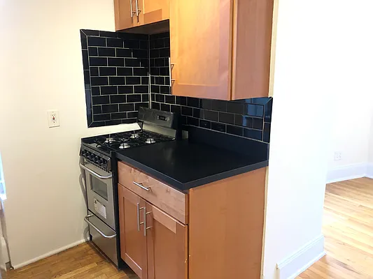 Rented by Waverly Realty Associates | media 38