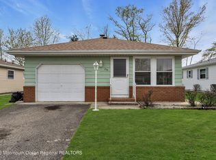 233 Charlotteville Dr N, Toms River, NJ 08757