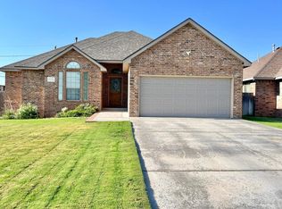1301 E Pecan Ave, Midland, TX 79705