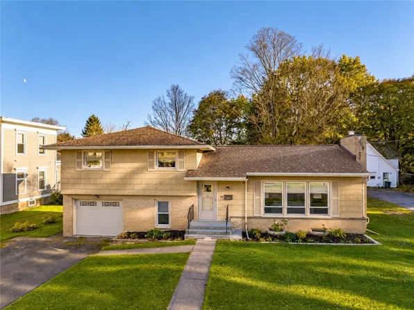 65 W Main St, Norwich, NY 13815