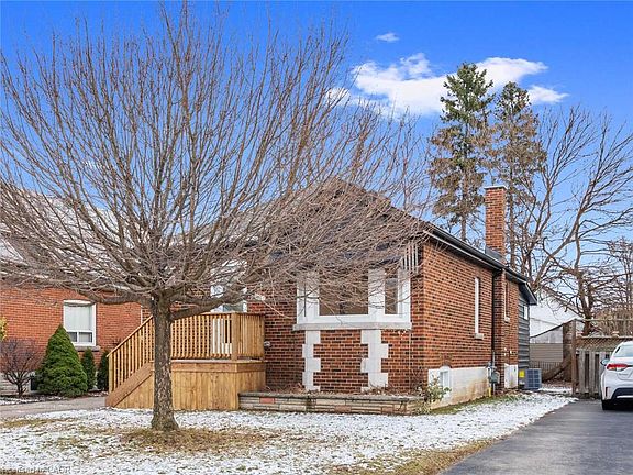 3rd image of 51 Woodbridge Rd