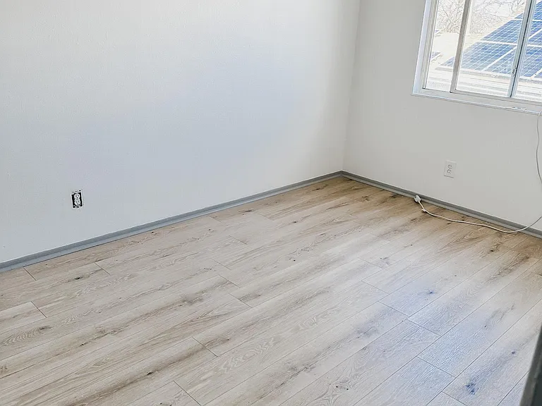 3335 Benton St #7 — Photo 6