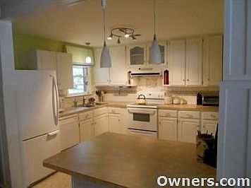 4th image of 705 Maybeury Dr