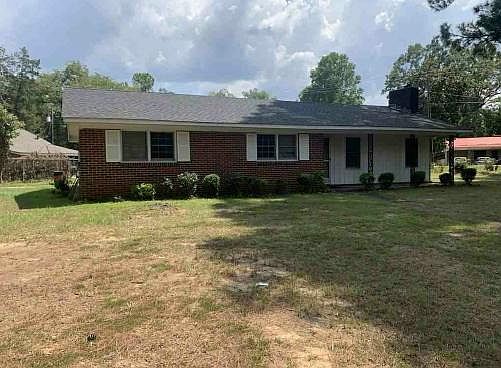 1st image of 202 Crestwood Dr