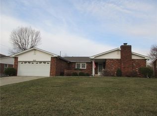 3110 Flintwood Dr, Columbus, IN 47203