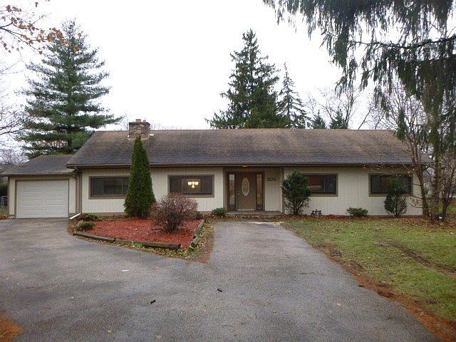 1st image of 202 E Hillcrest Ave