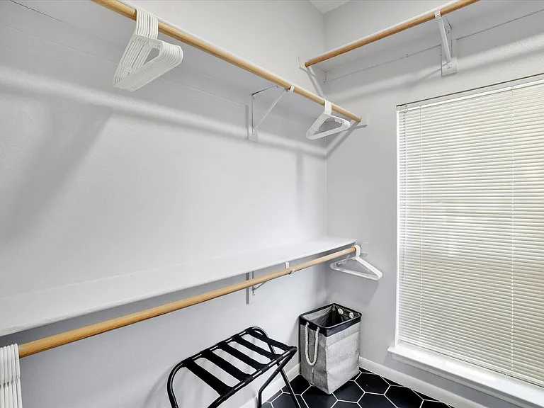 5832 Clear Creek Dr — Photo 19