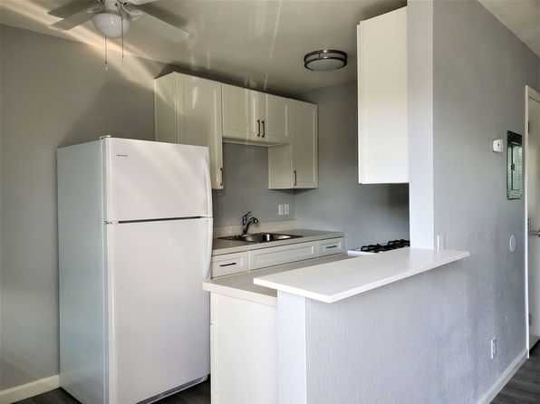 940 N San Joaquin Street