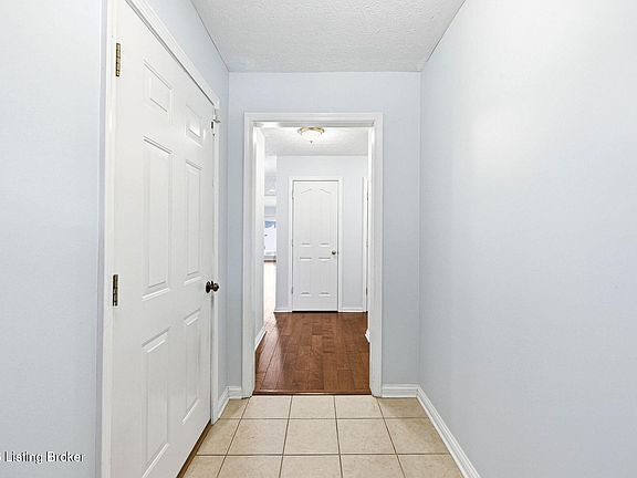 5th image of 6625 Woods Mill Dr