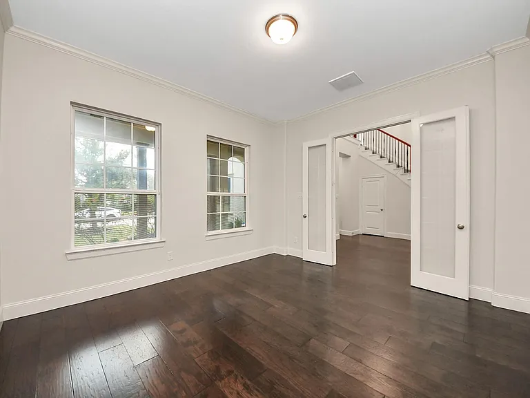 9814 Carver Dr — Photo 18