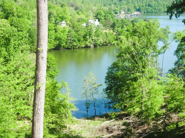70 Washburn Ct, Hardy, VA 24101