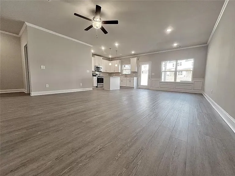 1503 Fern Ridge Ln — Photo 1