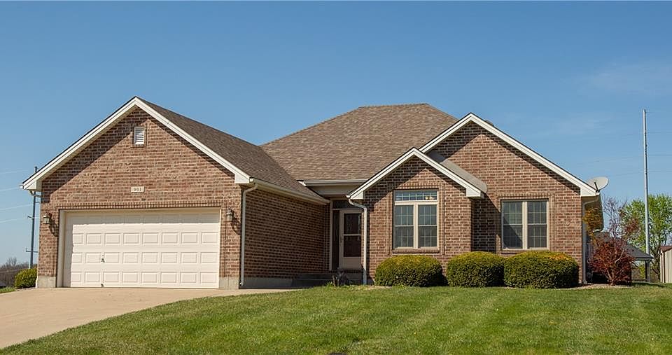 1st image of 901 Tall Grass Dr