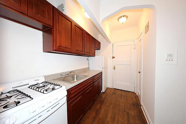 Rented by Corcoran | media 13