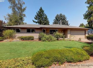 8215 SE Clackamas Rd, Milwaukie, OR 97267