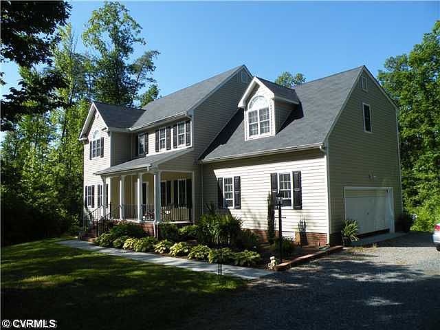 1st image of 372 Castle Park Ln