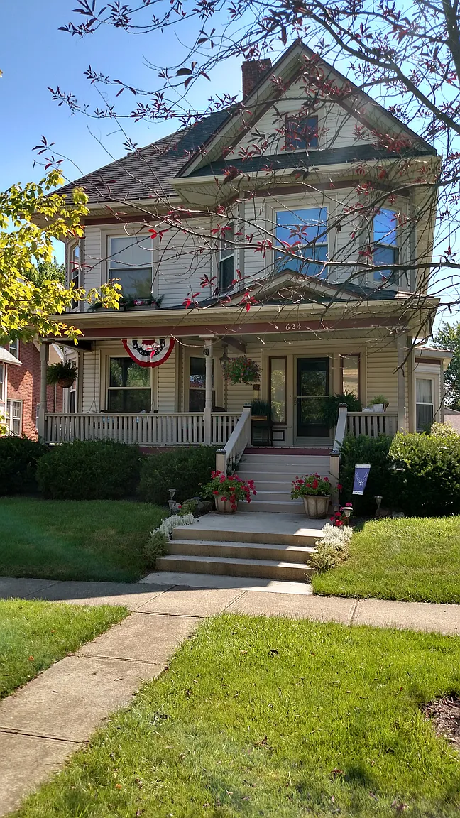 624 N Main St photo 1