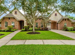 220 Salmon Creek Ln, Friendswood, TX 77546