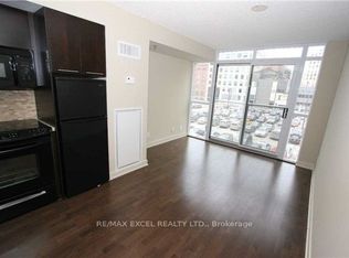 21 Nelson St #322, Toronto, ON M5V 3H9