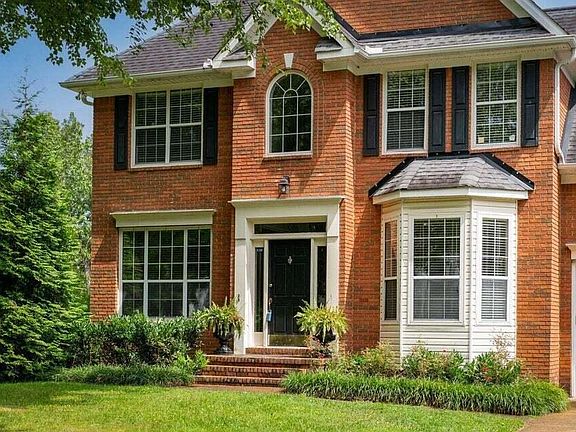 2nd image of 2610 Eagle Creek Way