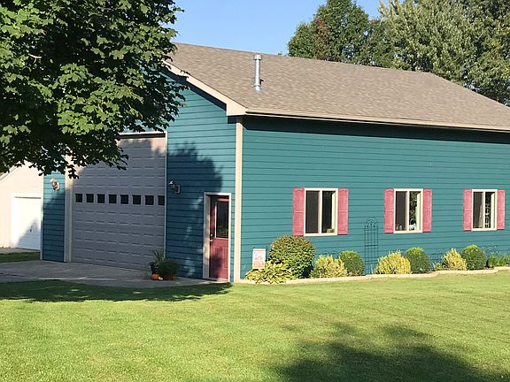 1100 sq ft detached garage 