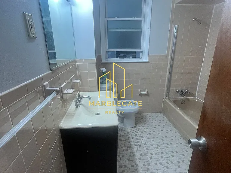 69 Farley Ave #11 — Photo 10