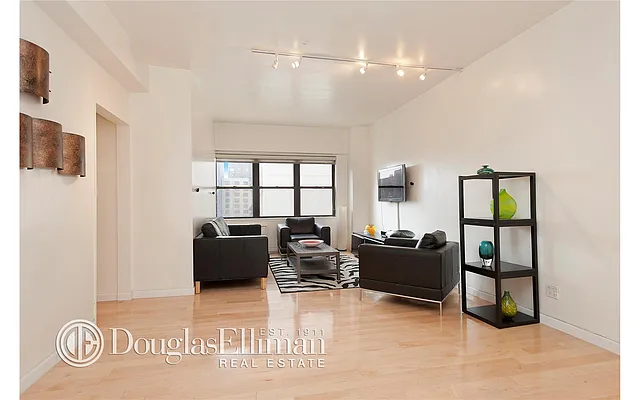Sold by Douglas Elliman | media 7