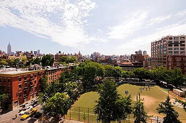 Rented by R New York