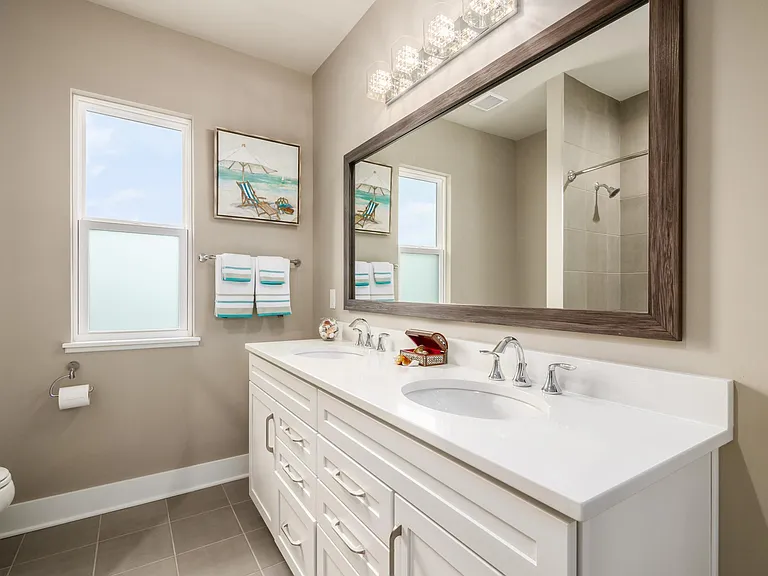 Guest Bathroom, 2nd floor