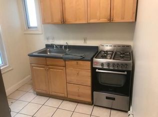 164 Auburn St #3, Cambridge, MA 02139