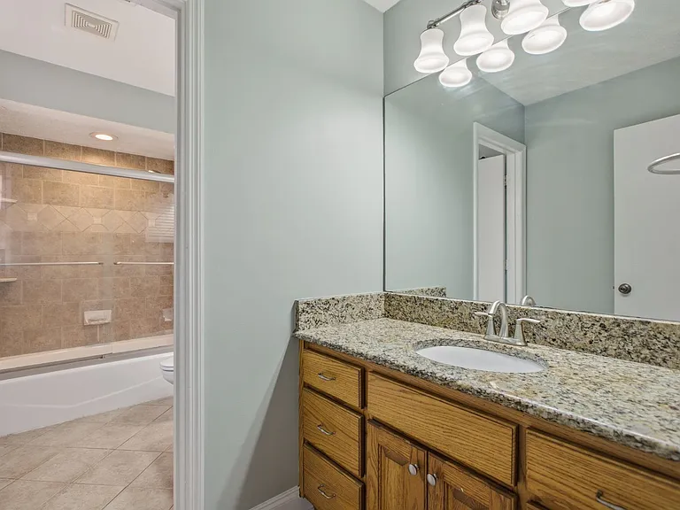 3942 Ashmore Dr — Photo 15
