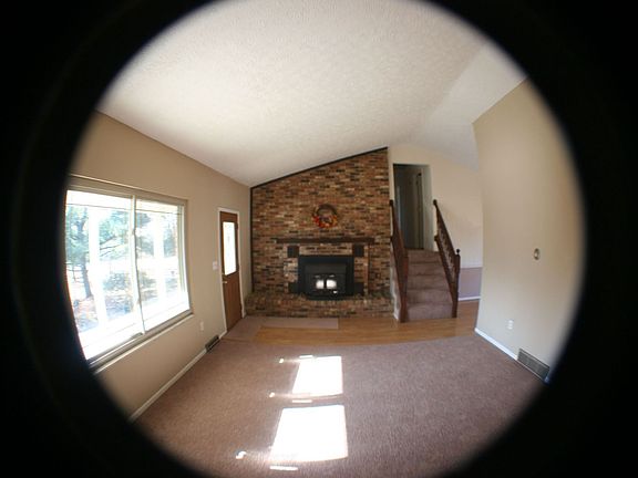 5th image of 66 McCracken Dr