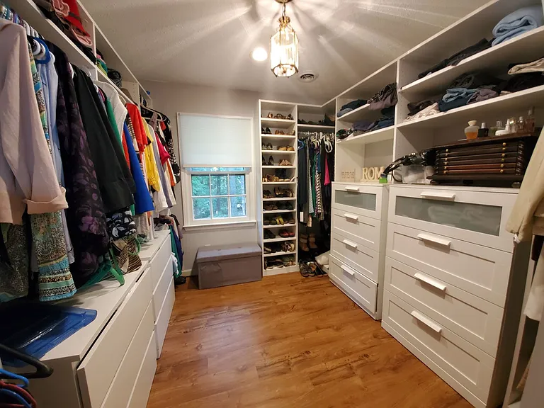225 Woodglen Dr — Photo 30