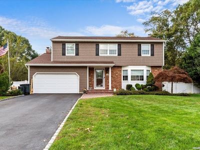 28 Elizabeth Court, Sayville, NY, 11782