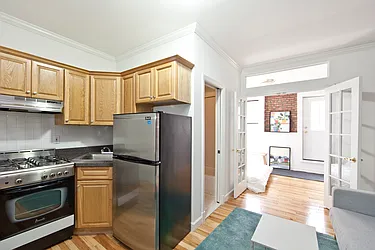 Rented by R New York