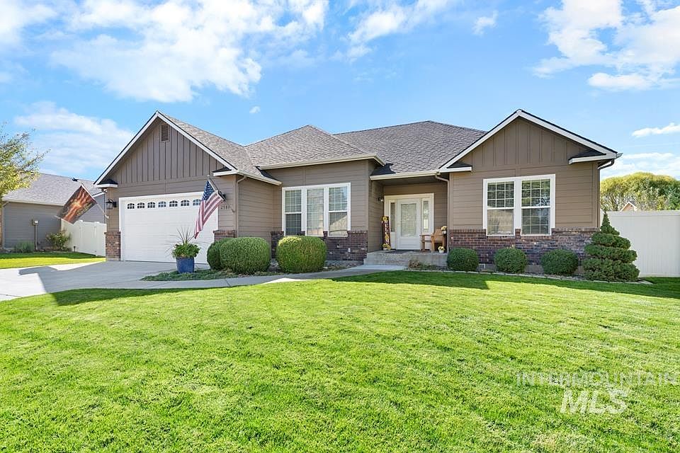 1st image of 2580 NE 16th Ave