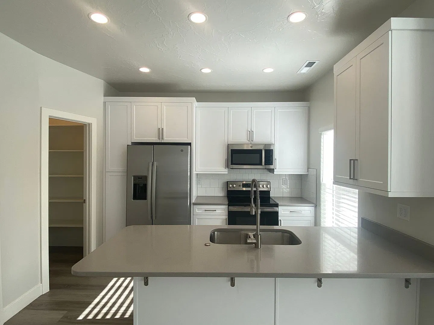 Townhome in Washington Fields — Photo 3