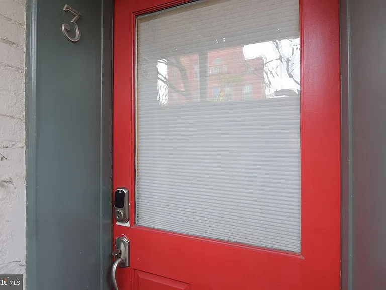 424 E Capitol St NE #3 — Photo 4