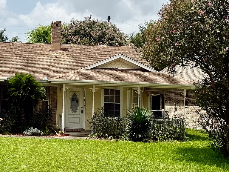 4631 Inwood Dr — Photo 2